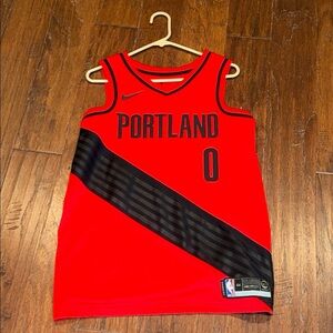 Women’s Medium Nike Red DAMIAN LILLARD Portland Basketball Top